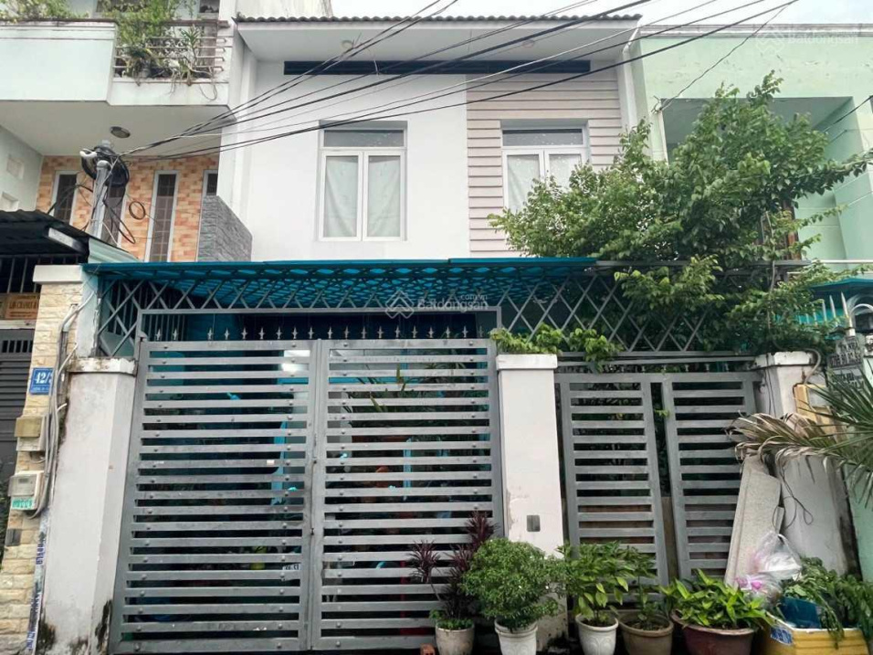 Bán nhà đường Phạm Huy Thông, DT 6.5 x19m, giá 10.4 tỷ TL sâu. + DT: 6.5 x 19m.  + Kết cấu: 1 trệt 1 lầu.