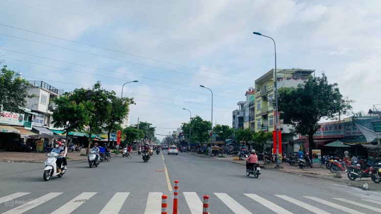 Siêu Vị Trí, MT Lê Văn Khương ngay siêu Thị MegaMarket- tuyến Metro, DT 4x27m, Giá 10 tỷ