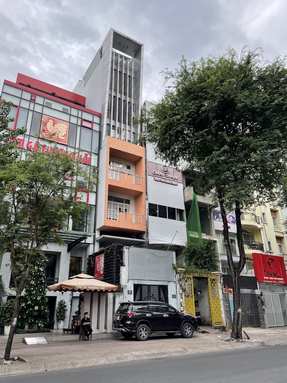 Bán Tòa nhà 7 Tầng  - thang máy mới 100% Mặt Tiền Hoàng Văn Thụ, Phú Nhuận, 4x15m, Giá 23.5 Tỷ 
