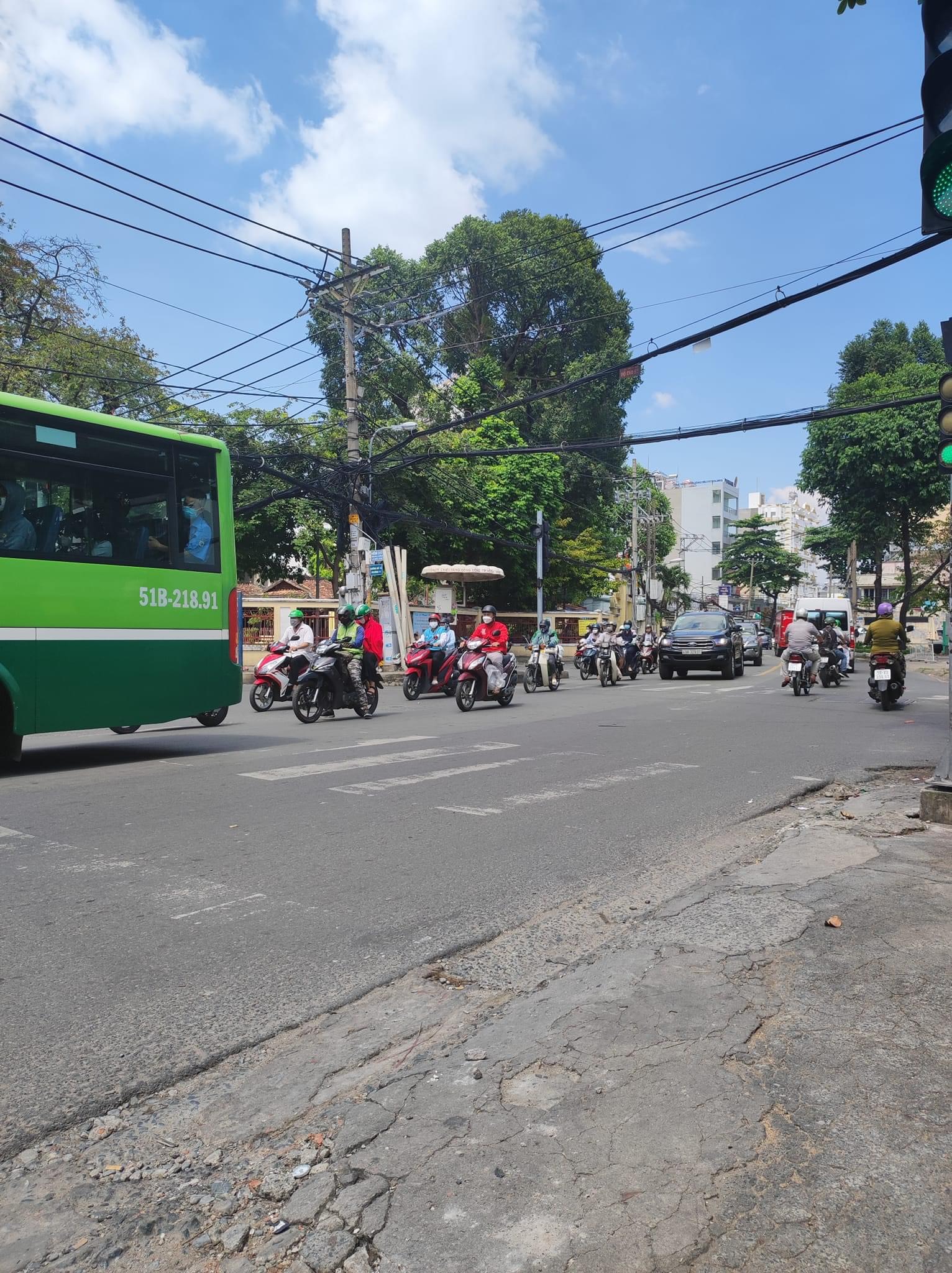 Bán nhà 2 MT Thống Nhất ngay Quang Trung, DT:16x19m, Cấp  4, 69,9 tỷ