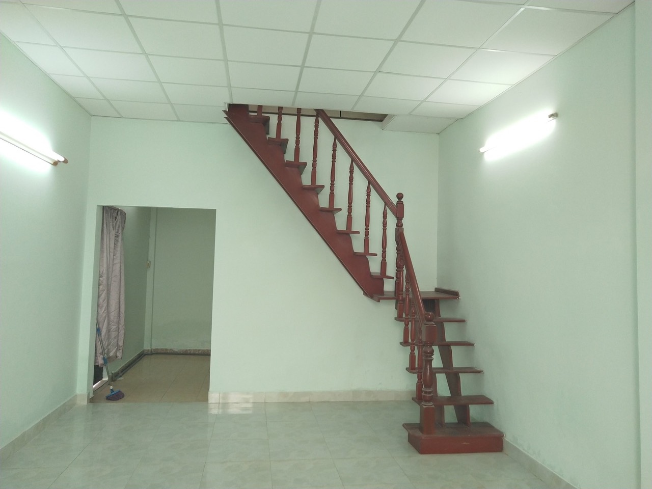 Hẻm 5m gần Độc Lập Tân Hương. Diện tích: 4.25x10, 1 lầu. Giá 5 tỷ thương lượng