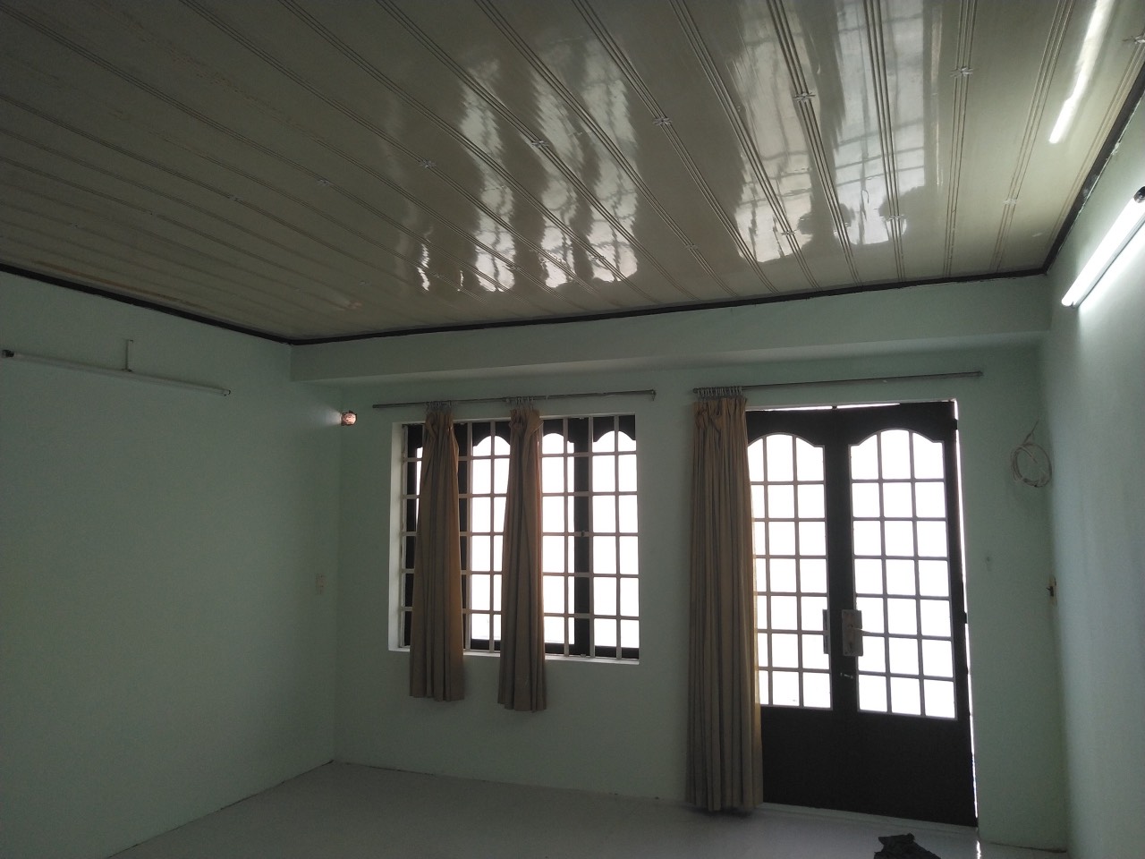 Hẻm 5m gần Độc Lập Tân Hương. Diện tích: 4.25x10, 1 lầu. Giá 5 tỷ thương lượng