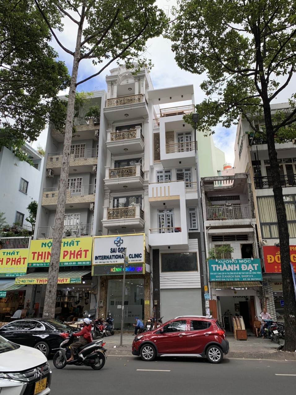 Bán nhà mặt tiền phố Trần Hưng Đạo 4x20 (80m2) 5 tầng kiên cố, giá bán 37 tỷ TL
