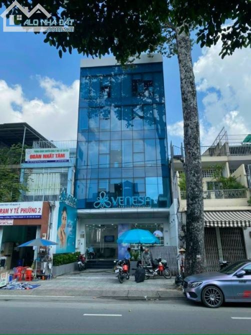 Bán building MT đường Hùng Vương, P. 4, Quận 5, DT: 8x27m HĐT 180 triệu/th. Giá bán 68 tỷ 0917331788