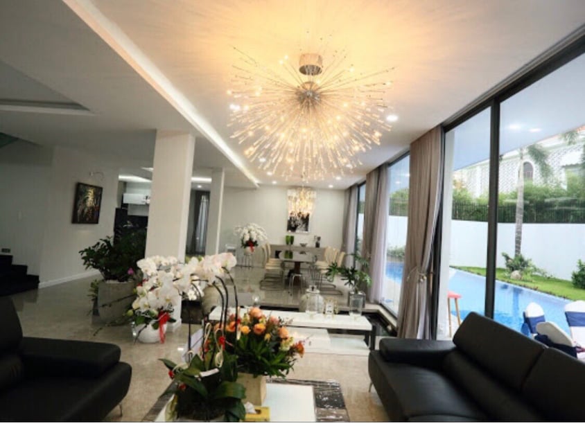 Chủ nhà cần tiền để đi định cư nước ngoài bán gấp siêu biệt thự ở Bình Lợi ,view sông nước, 144m2, 16.2 tỷ