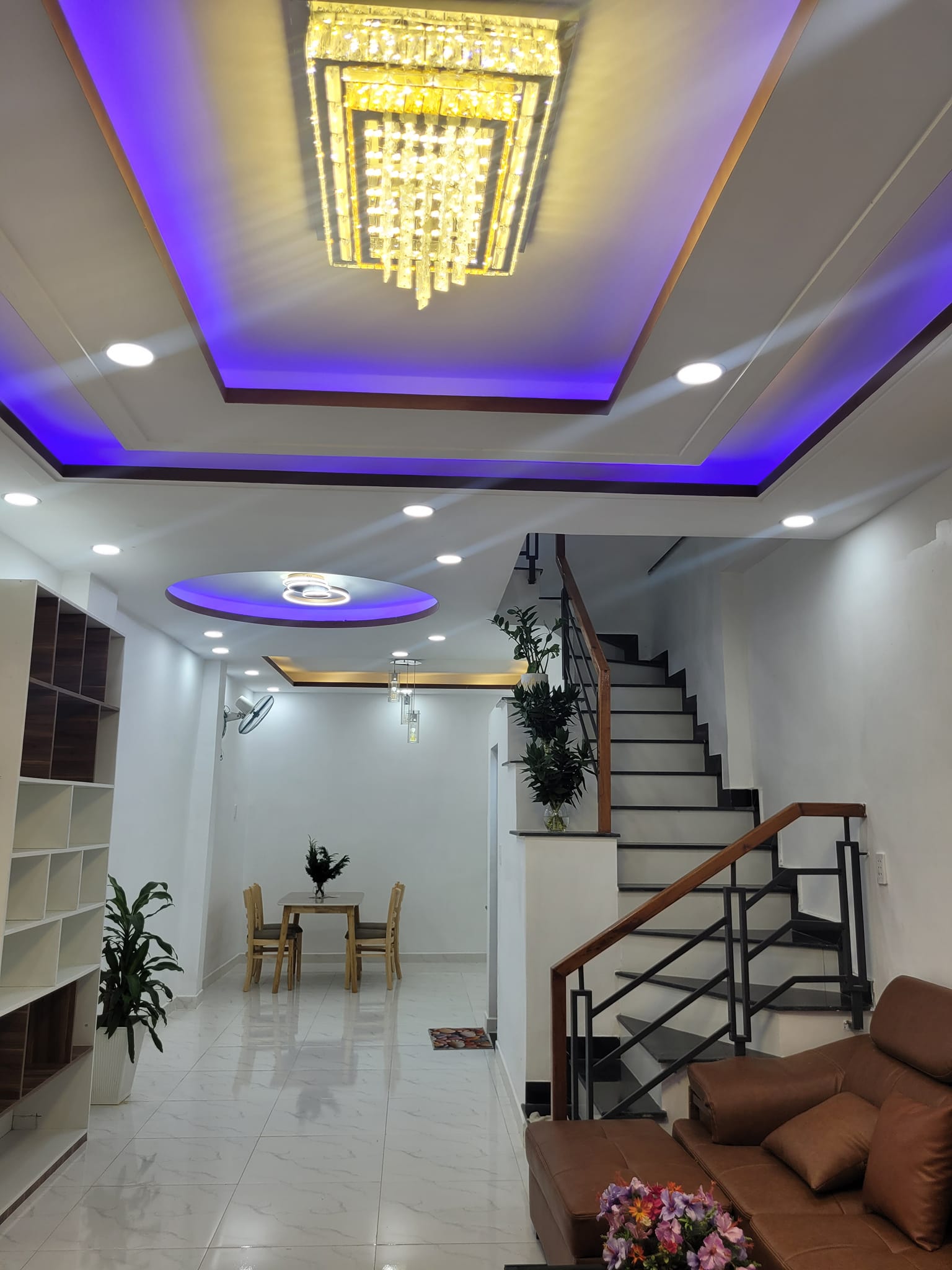 Bán nhà 3 lầu đẹp, 52m2, Quang Trung, ngang 4m, HXH, gần UBND Quận Gò Vấp, 4.3 tỷ.