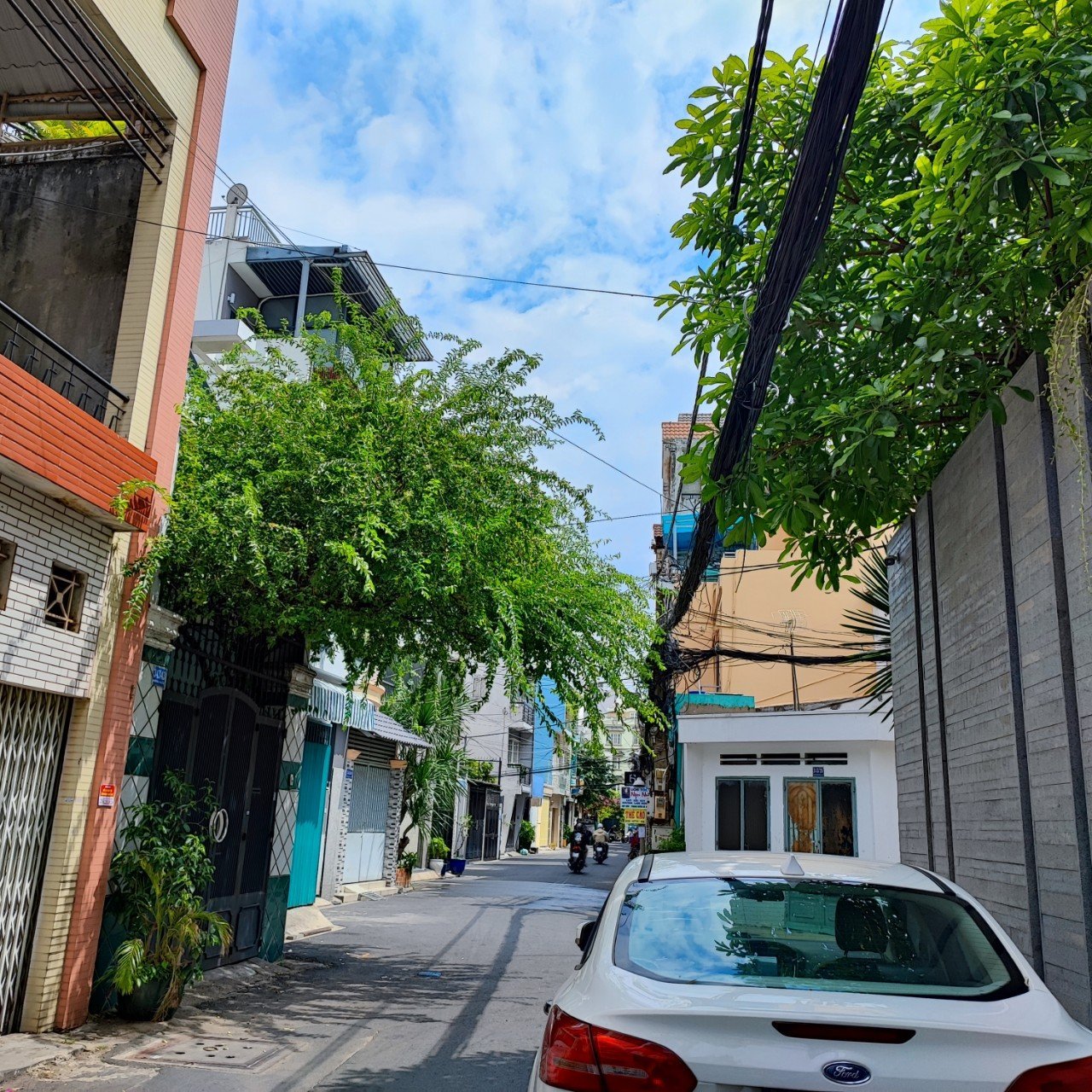(8 x 16m) - 3 lầu - bán biệt thự góc 2 mặt tiền đường Nguyễn Trọng Tuyển, Tân Bình