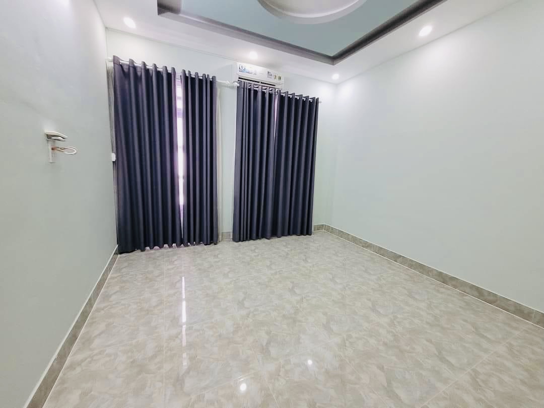  NHÀ CỰC ĐẸP, GIÁ CỰC TỐT, LÝ THÁNH TÔNG TÂN PHÚ, 4x12m, 48M2, XE HƠI ĐỖ CỔNG.