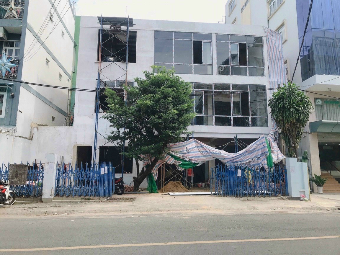 Bán nhà mặt tiền đường Hồ Xuân Hương Phường 8 Quận 3. DT 14x22m nhà 3 lầu giá 110 tỷ TL