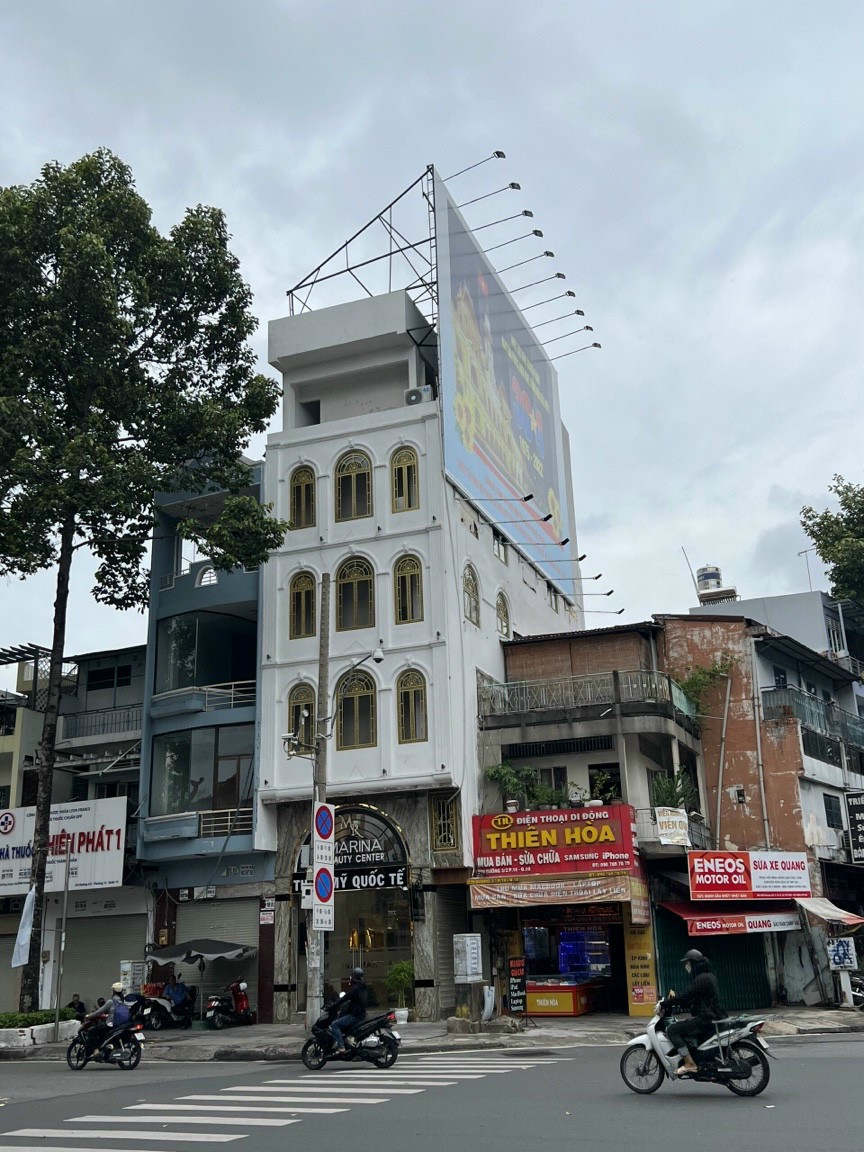 Bán tòa nhà building MT đường Lê Hồng Phong - Hùng Vương, P. 4, Quận 5. Tuyệt đẹp