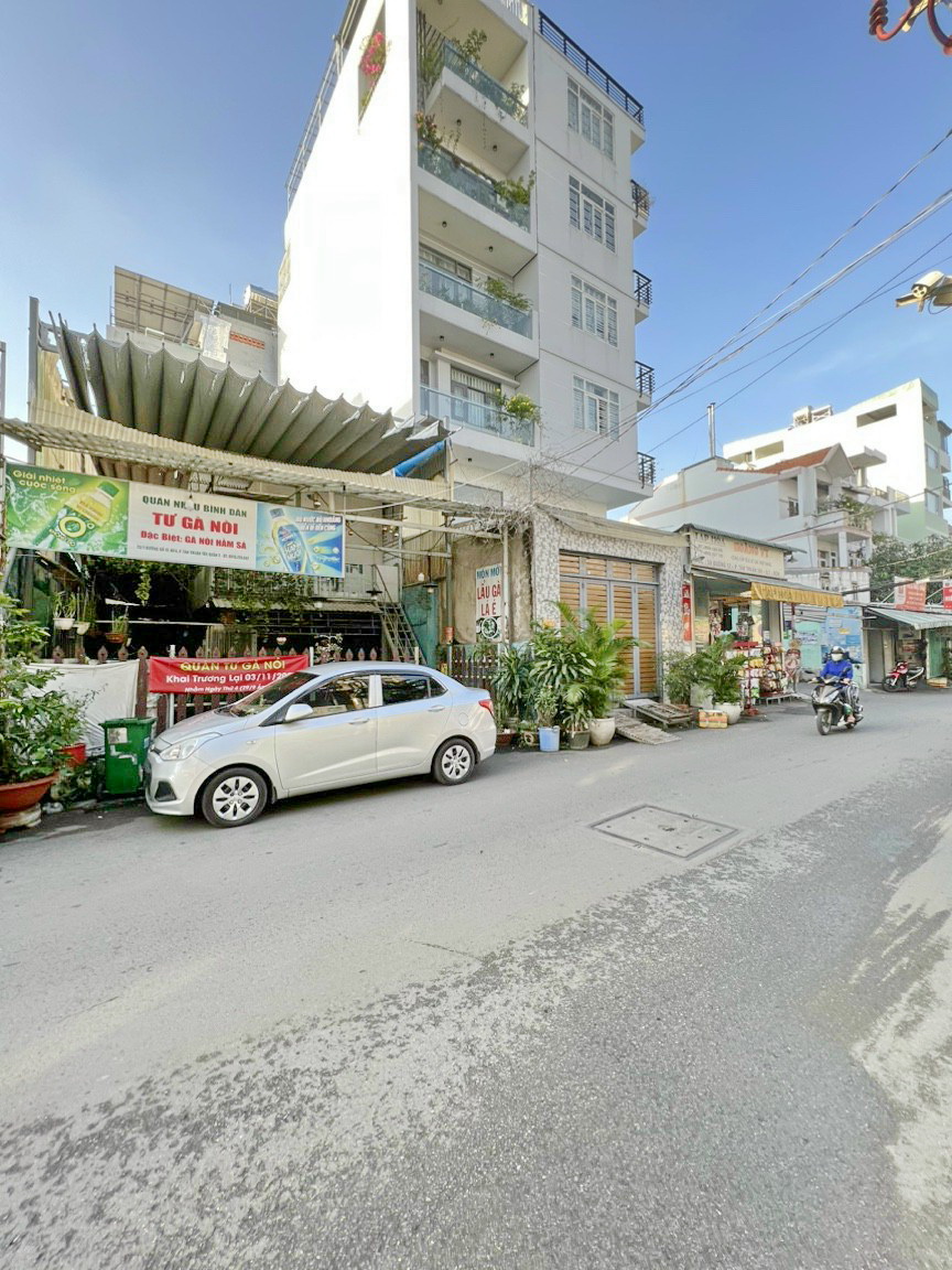 Bán nhà vị trí đẹp mặt tiền kinh doanh đường 17 P. Tân Thuận Tây Quận 7.