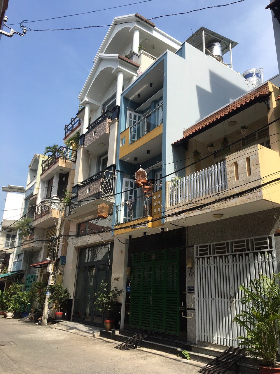 bán gấp nhà mt 3/2 quận 10 dt 4,2 x20 hầm 4 lầu giá 32 tỷ