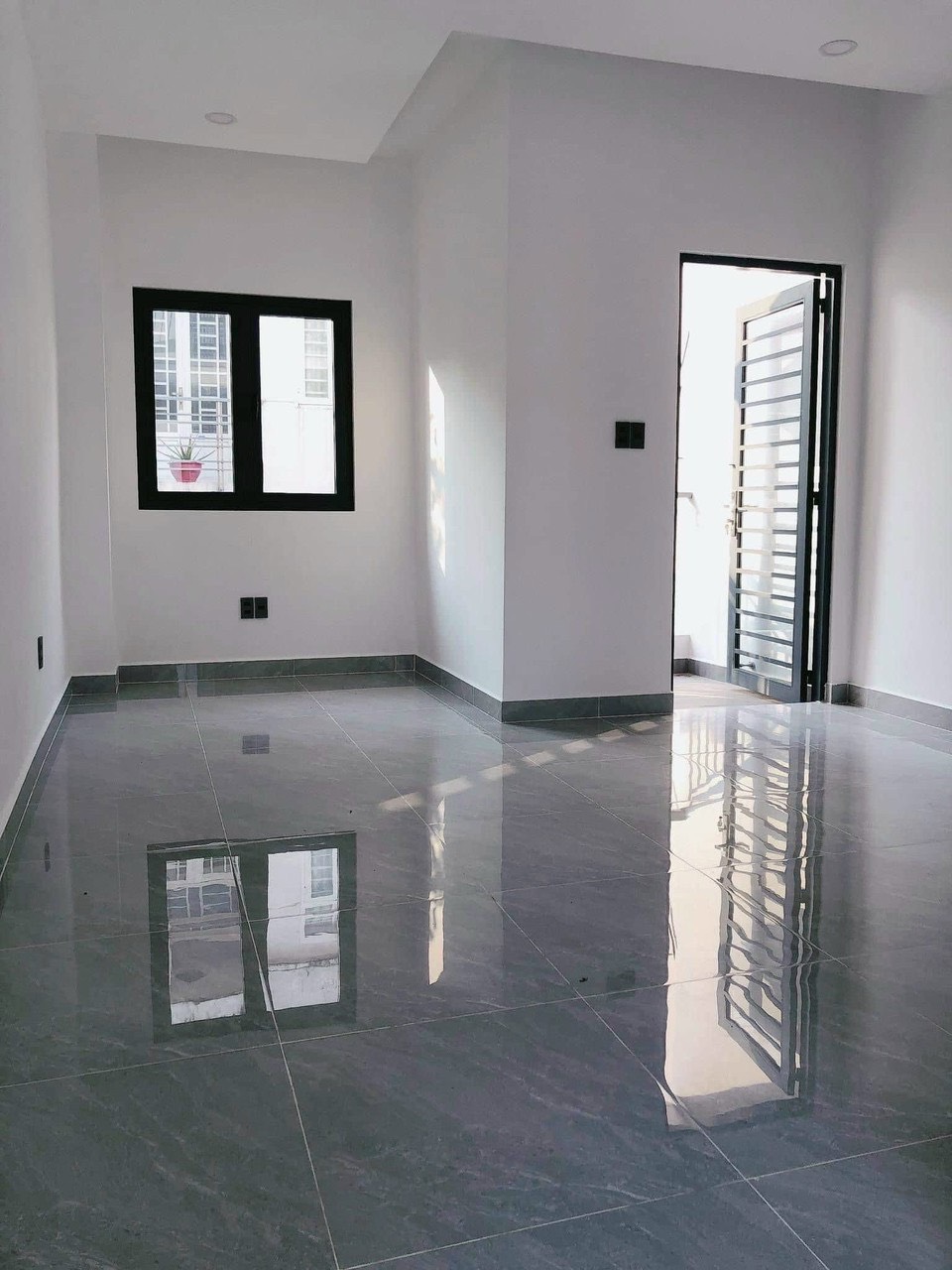 bán gấp nhà mt hồng bàng 4x17 nhà 3 tầng giá 15.8 tỷ
