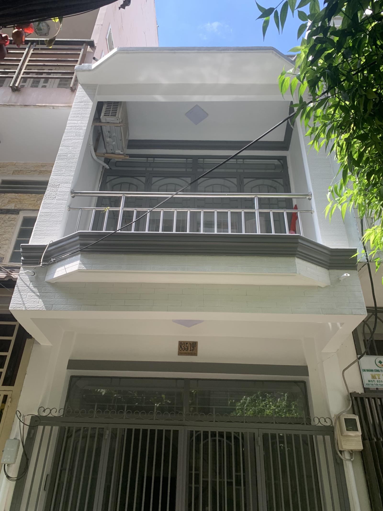 bán gấp nhà mt phạm thế hiển quận 8 dt 7,5x30 hậu 10m giá 21 tỷ