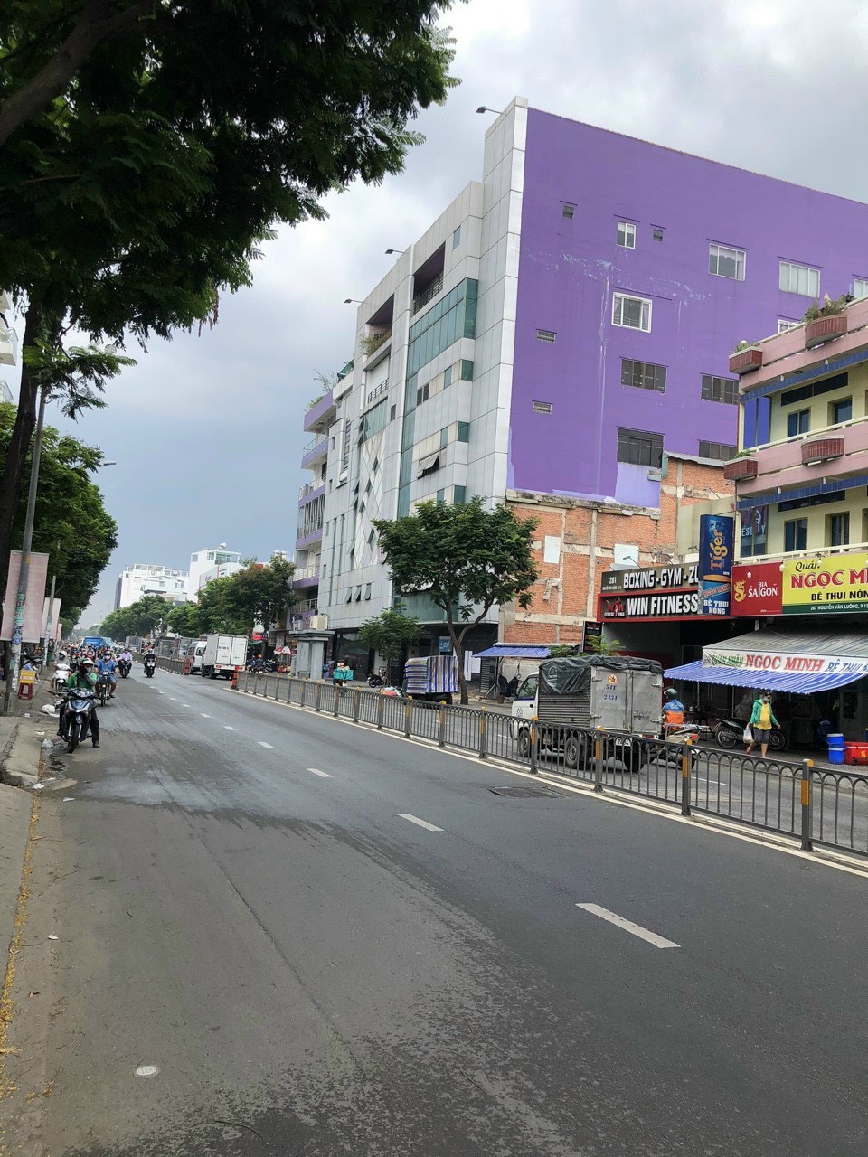 MT Sư Vạn Hạnh sát bên Vạn Hạnh Mall, P12, Q10, 5x18m, trệt 3 lầu nhà mới HĐT 110 triệu, giá 42 tỷ