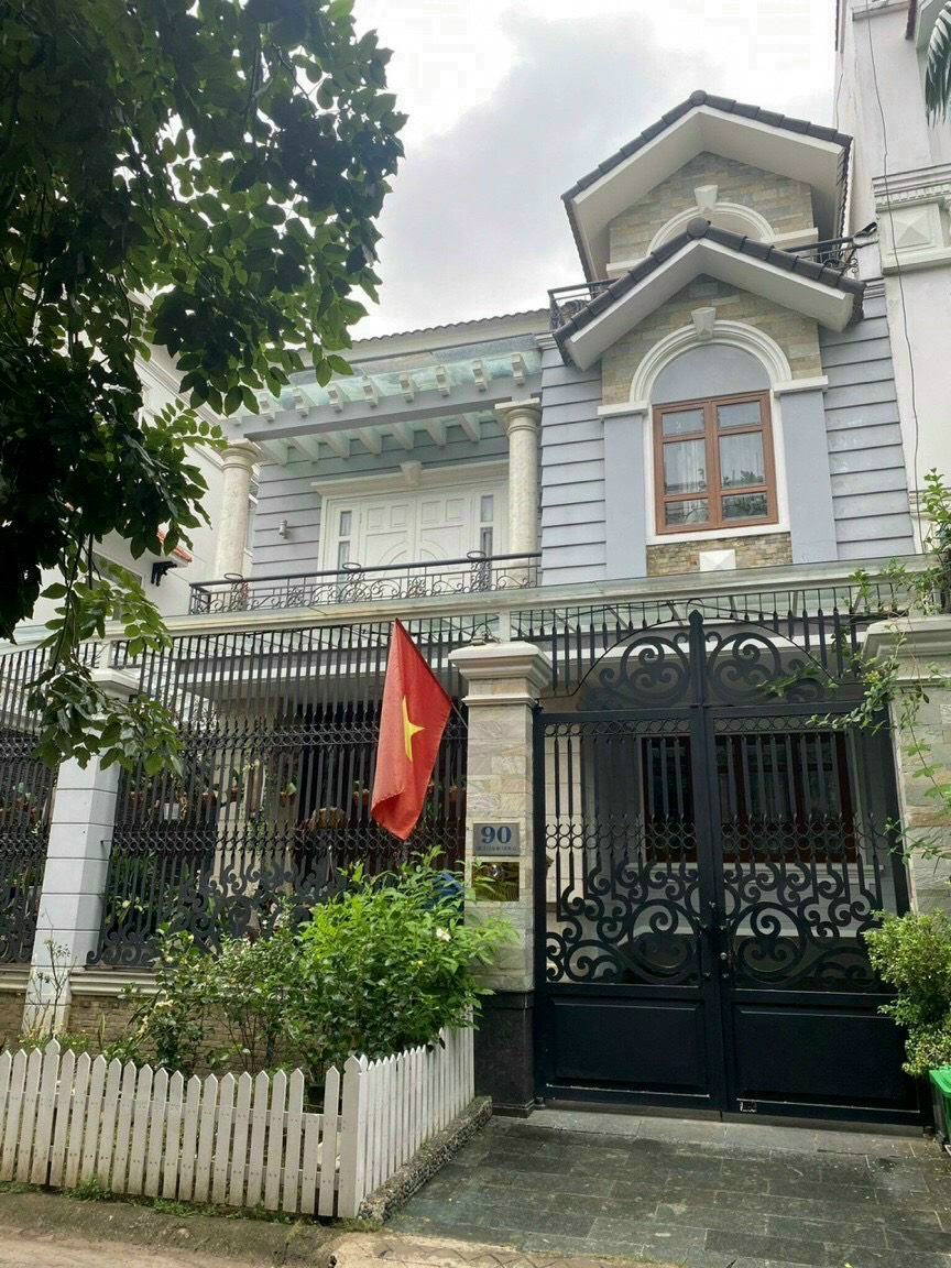 Bán siêu biệt thự tại khu 216 Nguyễn Văn Hưởng P.Thảo Điền Q2 DT 10x20 Giá chỉ 42 TỶ 