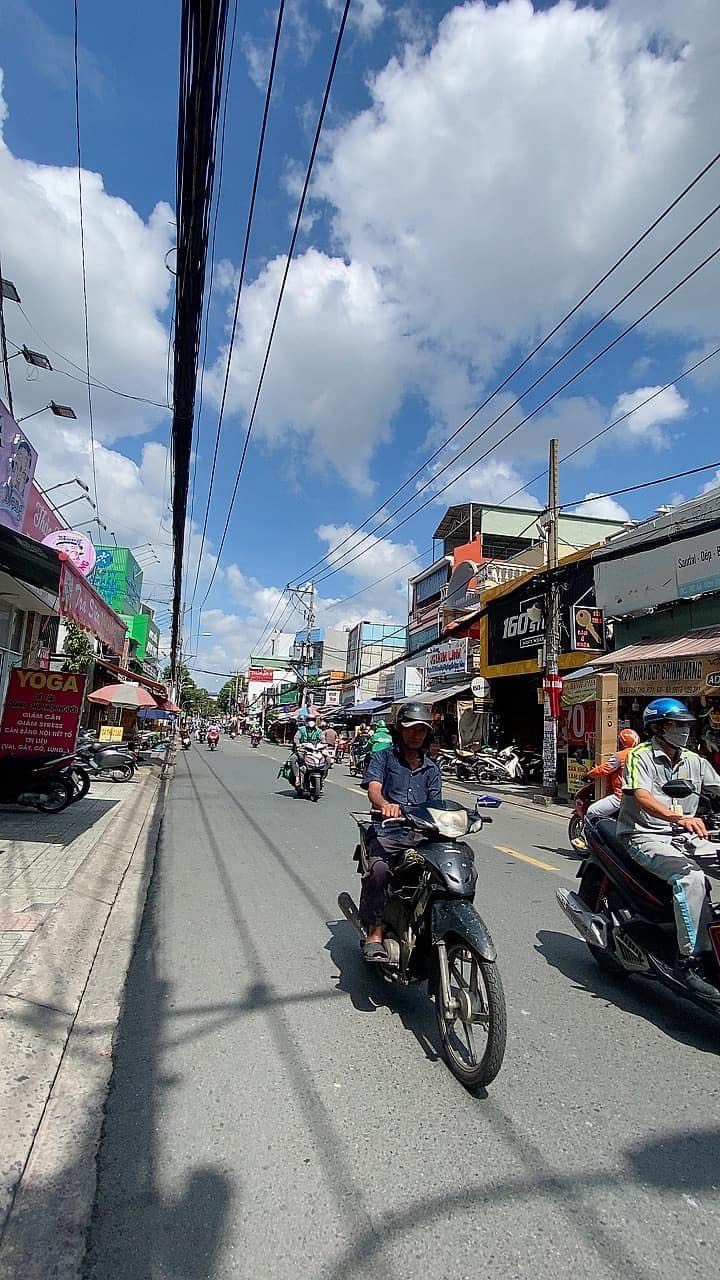 Bán nhà MT Lê văn Thọ - ngay Cây Trâm- Quang Trung. DT:5.6x18m, giá 15.9 tỷ