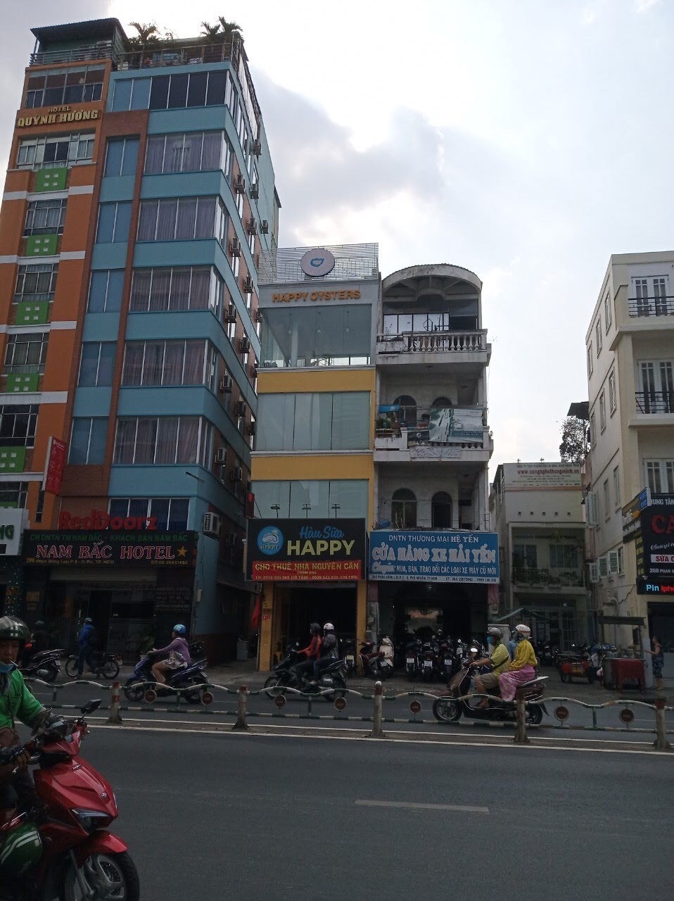 5 x 26m, nhà mặt tiền đường Lê Văn Sỹ - Phú Nhuận (giá 27 tỷ)