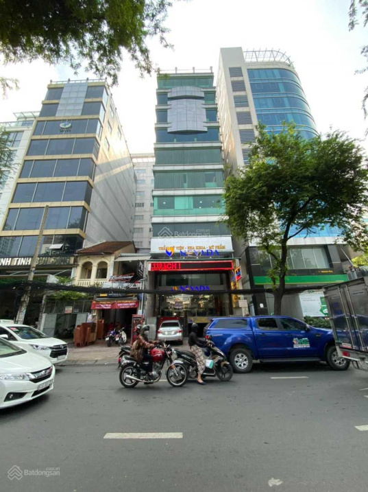 Bán khách sạn mặt tiền Bùi Thị Xuân, Q1 (5.5 x 25m) KC: Hầm 12 lầu. HĐT 260tr/th gía 105 tỷ TL