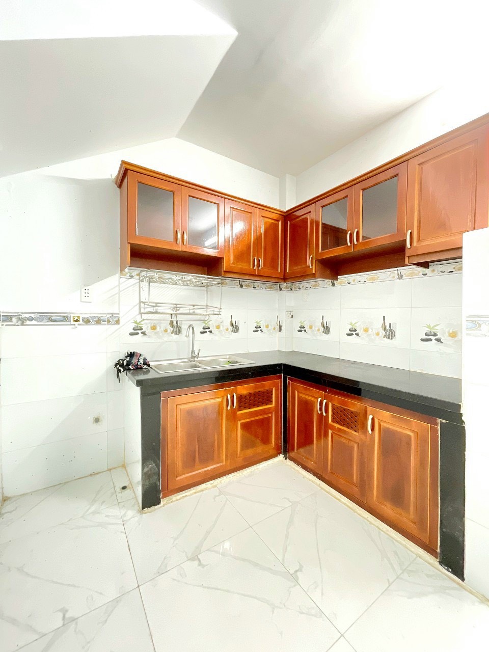 Bán nhà hẻm 48 Đặng Nhữ Lâm, Nhà Bè, Dt 5x11m, 1 trệt 1 lầu, 2pn, 2wc, Giá 1,56 tỷ.