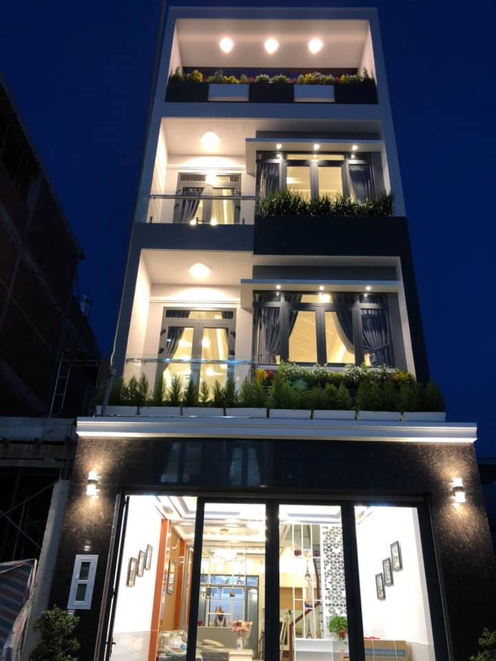Kẹt tiền bán gấp nhà đường Nhất Chi Mai, P.13, Tân Bình. DT 4.2x15m, 4 tầng, 9.9 tỷ 