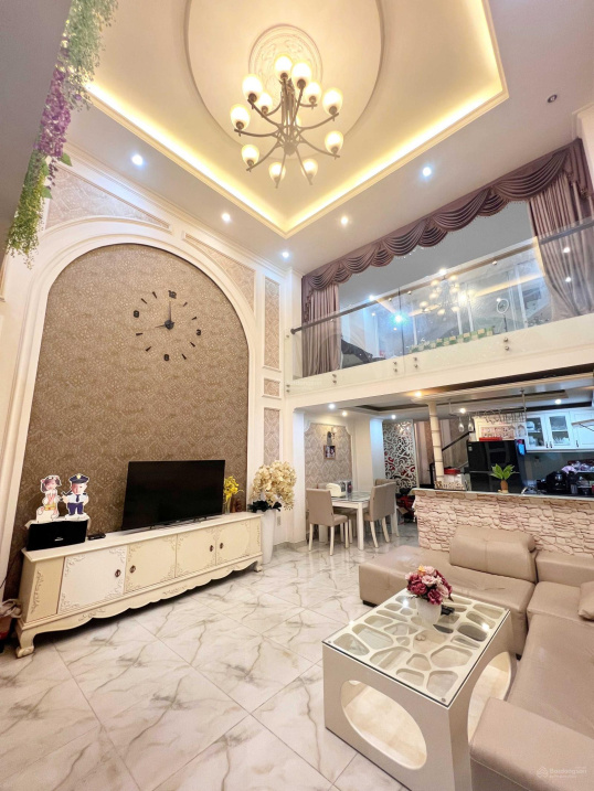 Bán nhà HXH đường Số 8, P. 11, trung tâm Gò Vấp, đường trước cửa rộng