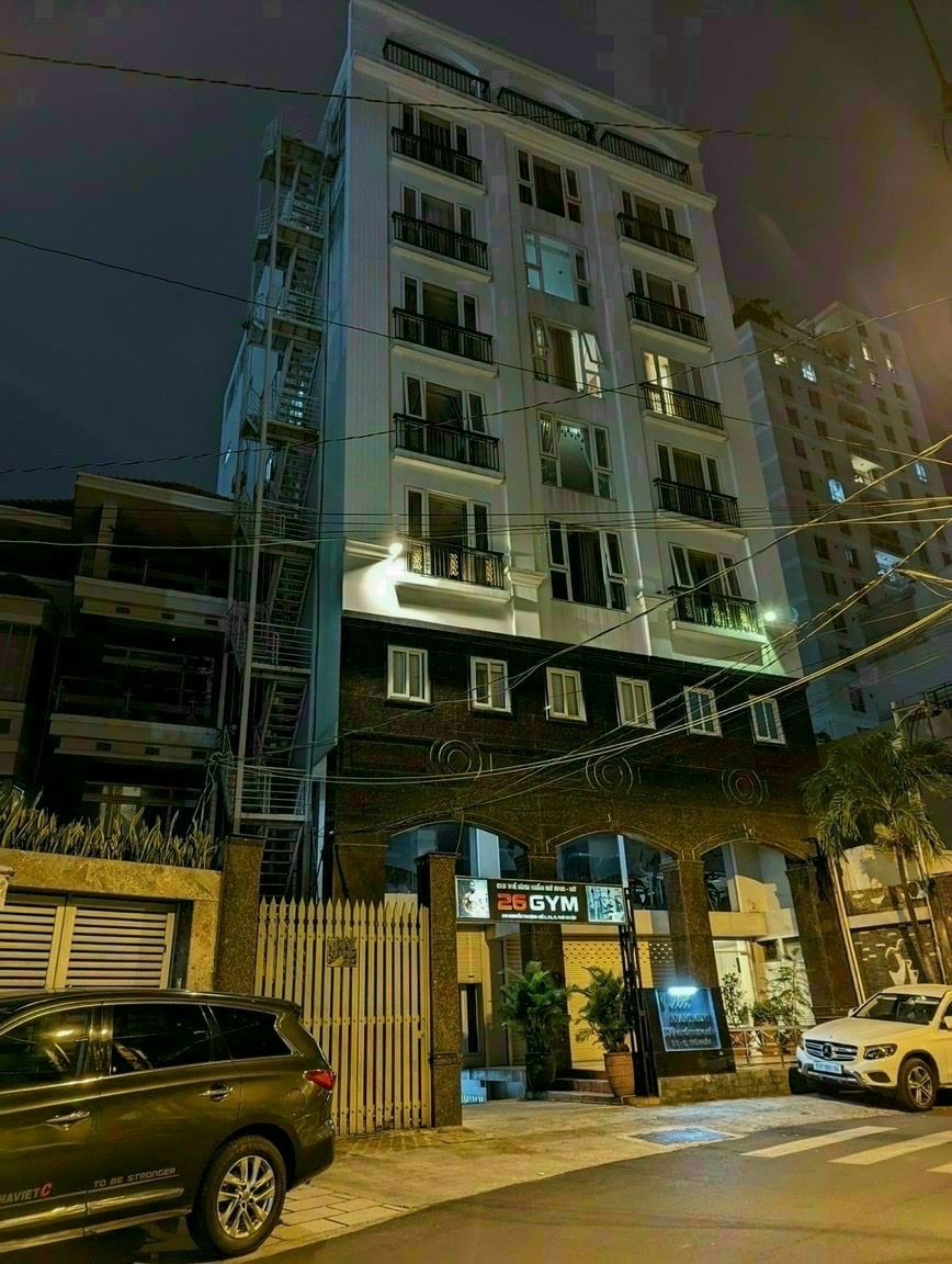 Bán gấp nhà góc 2MT đường Nguyễn Kiệm, Phú Nhuận DT 17 x 26m, giá chỉ 79 tỷ