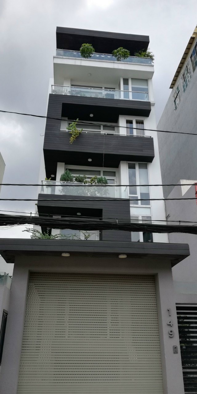 Bán nhà mặt tiền khu Bàu Cát, P.11, Tân Bình. nhà 6 tầng có thang máy (5x9m) giá chỉ 11.3 tỷ