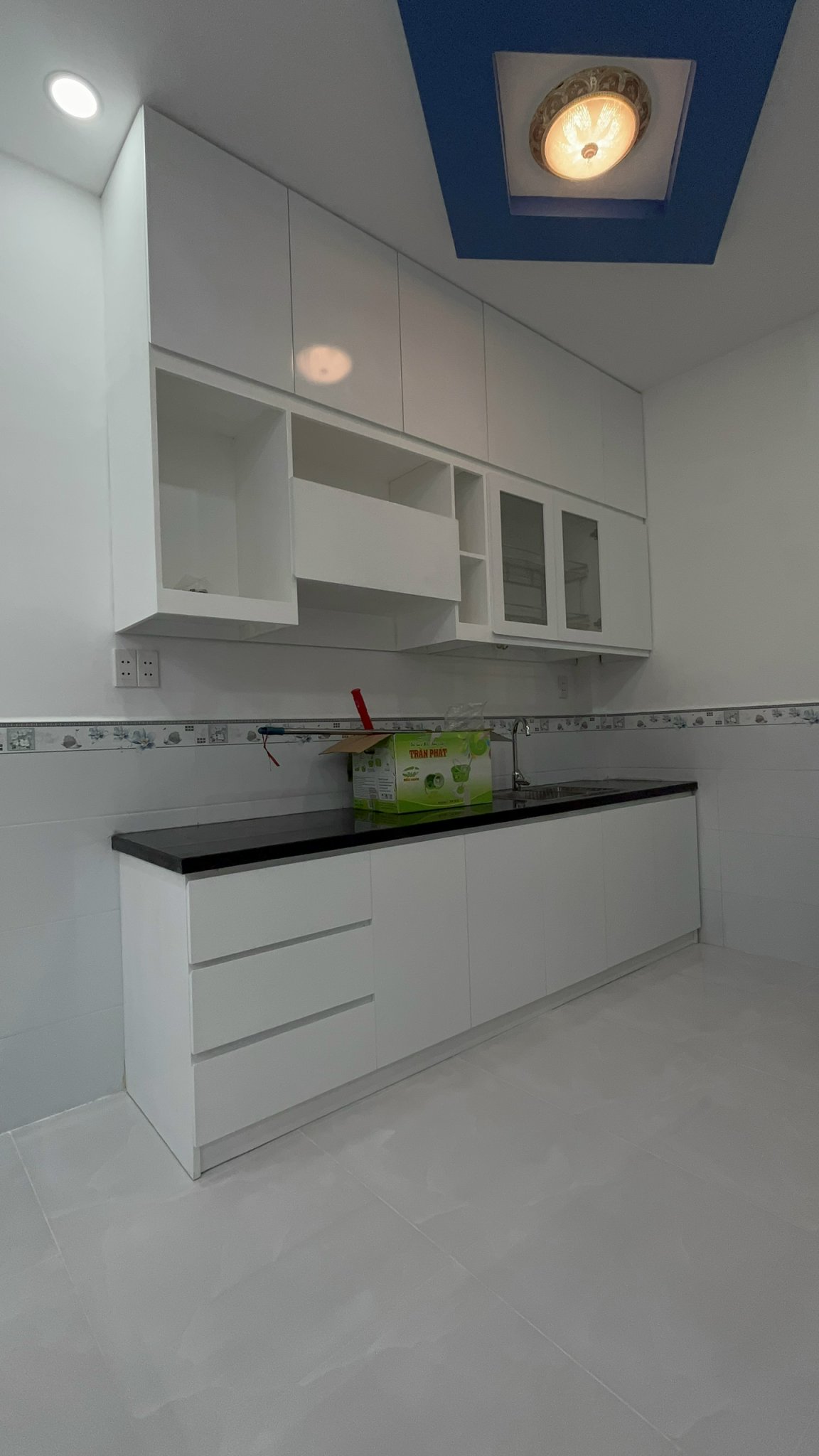 BÁN NHÀ ĐẸP, Đ. CHIẾN LƯỢC, Q BT, 1 LẦU, HẺM 4m 3.5 TỶ Tel 08.777.37.357