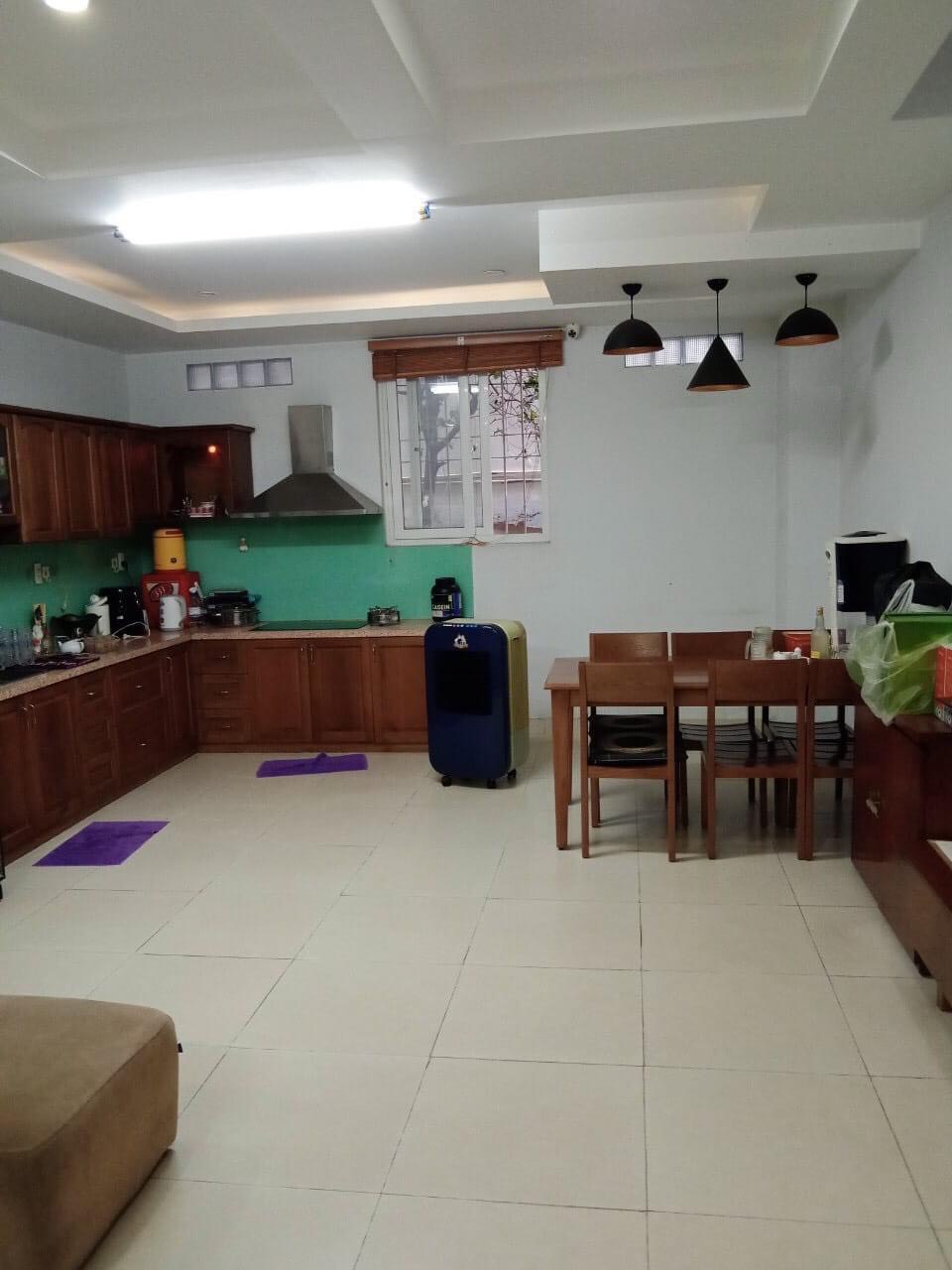Bán nhà Mặt tiền Luỹ Bán Bích - Hoà Bình, 4.2x15m, 4 Tầng, 4 PN, giá 15.7 tỷ (TL)