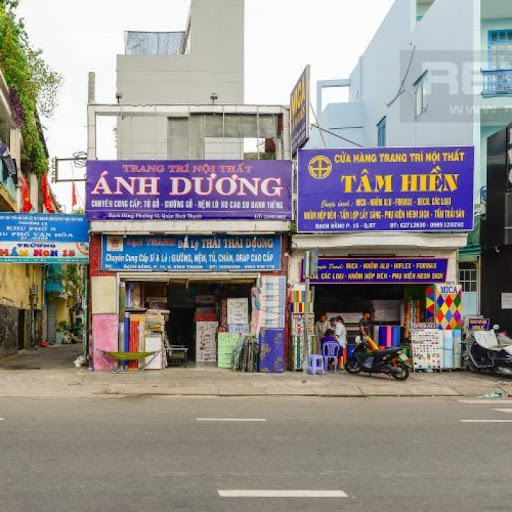 bán nhà mặt tiền Nguyễn Gia Trí (D2) quận Bình Thạnh 4x20m 3 tầng