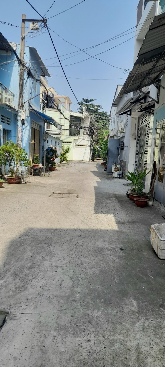 Cực sốc nhà đường Tân Qúy,quận Tân Phú  55m2,hẻm 6m,1sẹt chỉ 6,9tỷ,lh0386817015