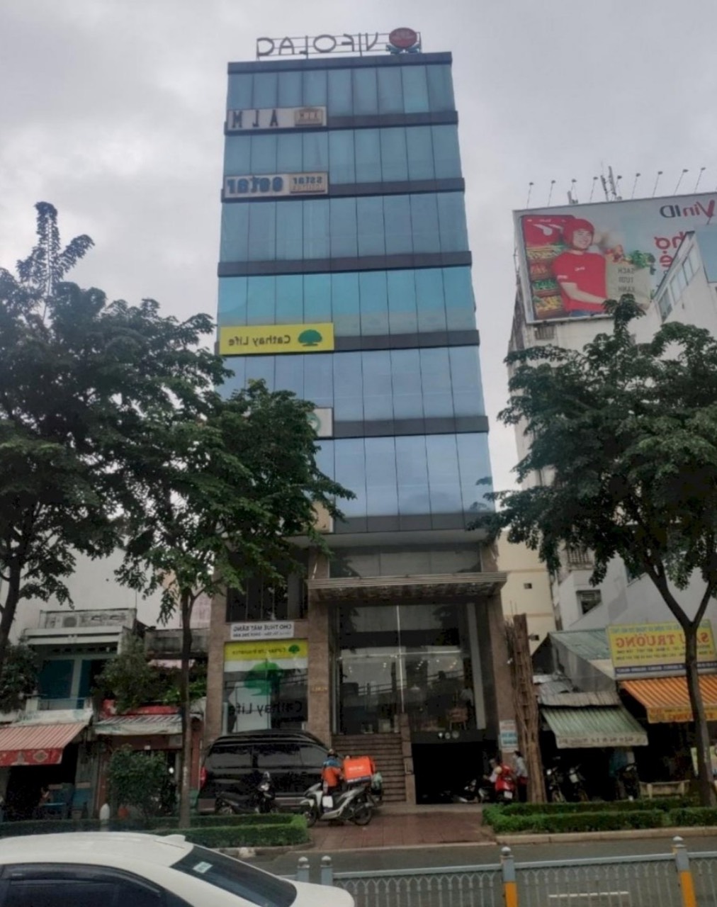 Bất Động Sản Nhà Phố Trung tâm Q5, Q2, Q1 cần bán gấp giá tốt, vị trí đẹp.