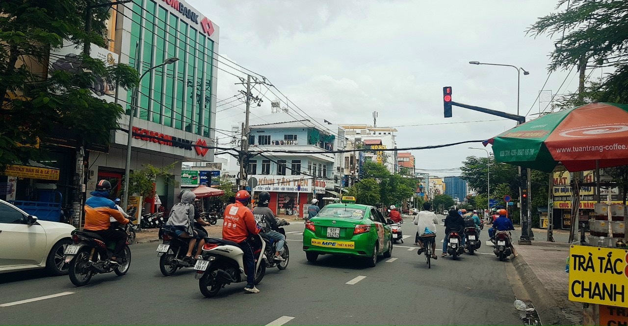 Bán nhà MT đường Đinh Bộ Lĩnh Phường 26 Bình Thạnh ( Góc 2 MT, Trệt 3 Lầu  chỉ 7.2 Tỷ )