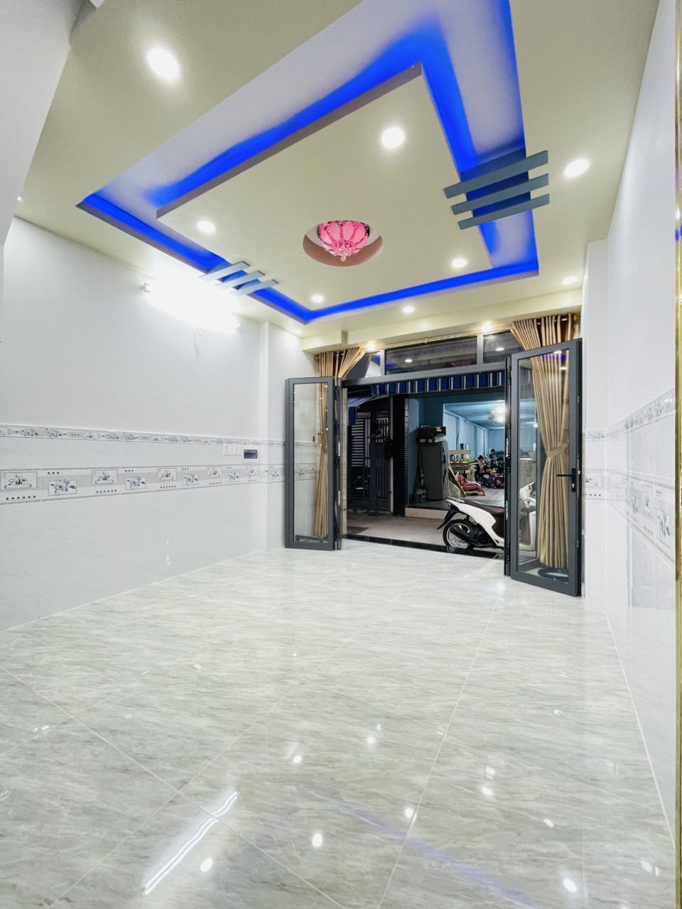 BÁN NHÀ ĐẸP VÀ THÔNG MINH- PHÚ THỌ HÒA, Q TÂN PHÚ, 3 TẦNG  5,5 TỶ Tel 08.777.37.357