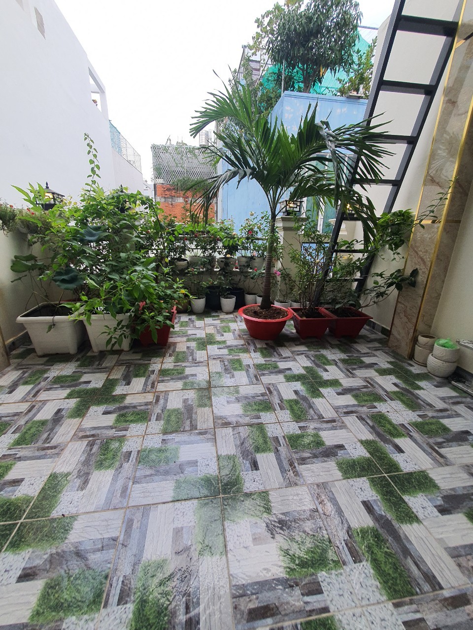 BÁN NHÀ ĐẸP VÀ THÔNG MINH- PHÚ THỌ HÒA, Q TÂN PHÚ, 3 TẦNG  5,5 TỶ Tel 08.777.37.357