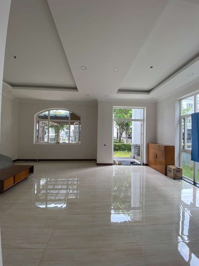 Biệt thự song lập 220m2 khu compound Sol Villas, Nhà hoàn thiện đẹp, Giá 24 Tỷ TL. LH: 0902 802 803