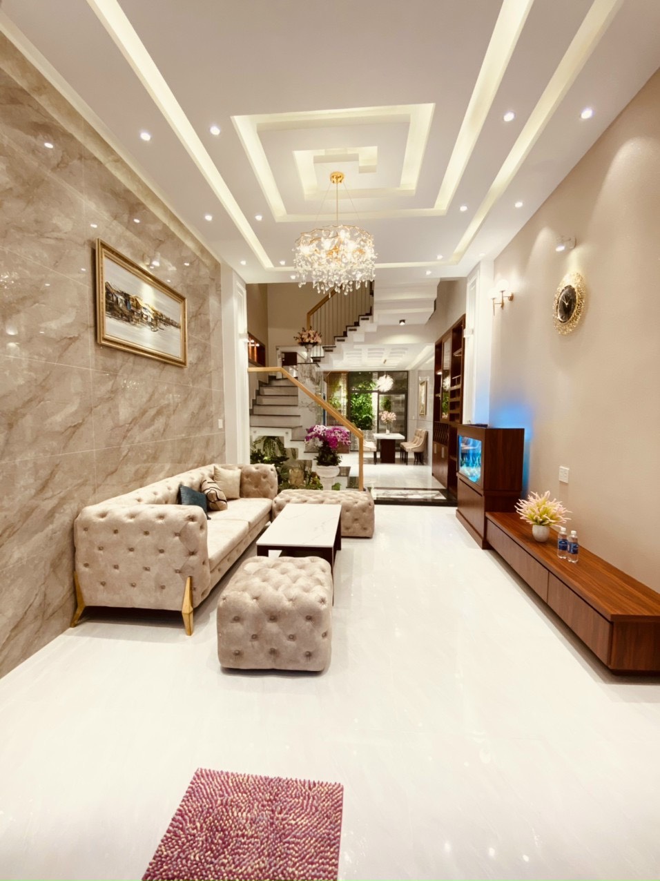 Cần bán biệt thự khu VIP Hoàng Hoa Thám, 3 tầng mới đẹp, giá 21 tỷ (TL)