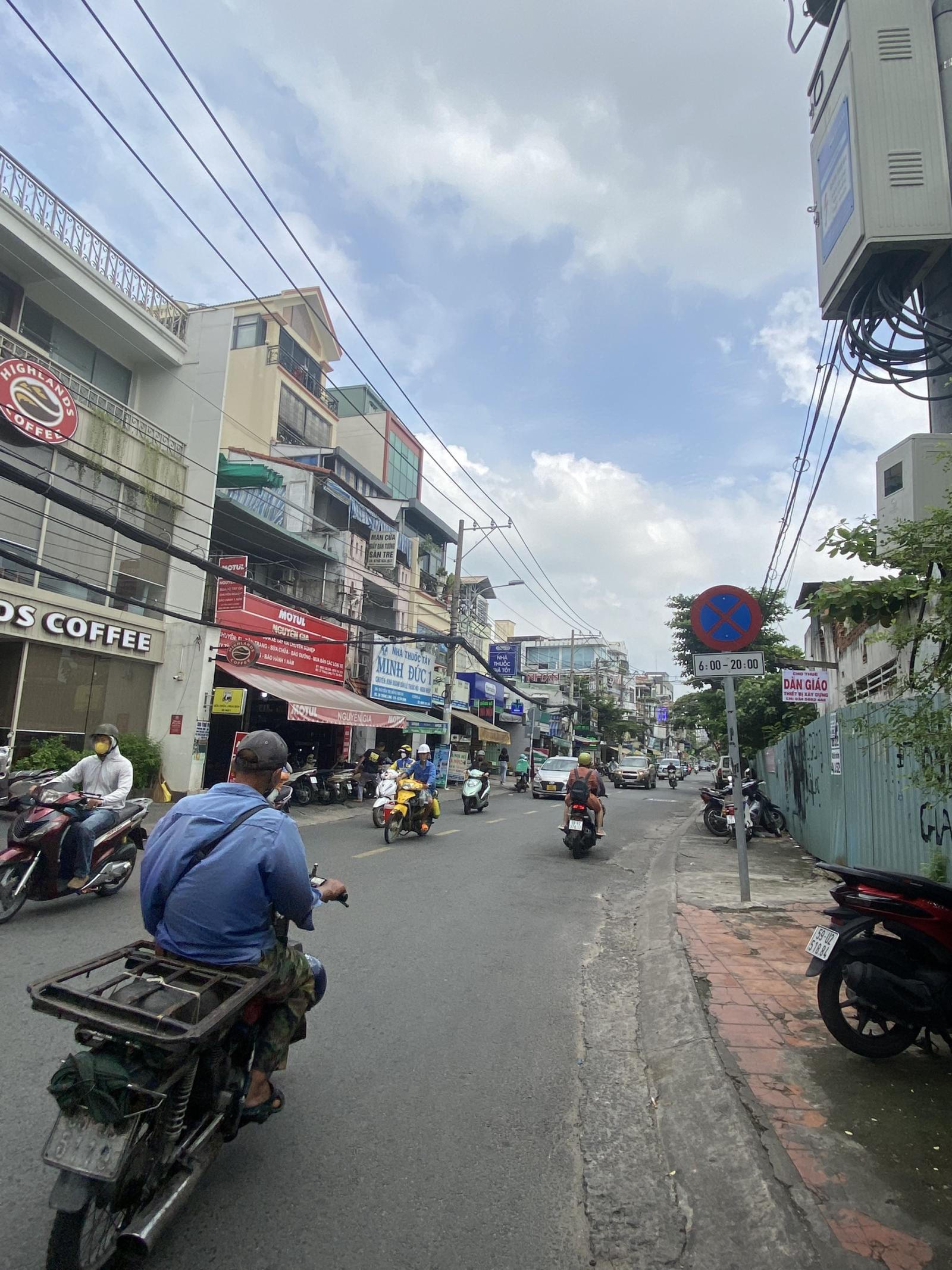Hàng hiếm, chính chủ bán nhà mặt tiền P9, Quận Phú Nhuận, giá 17 tỷ (TL)