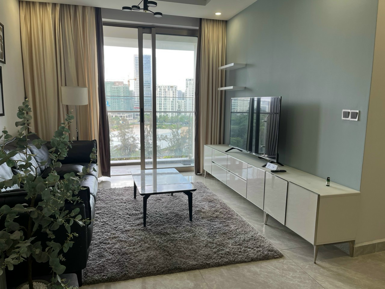 Bán căn hộ midtown,phú mỹ hưng,view sông,lầu 8,nhà như hình 124m2,10.1 tỷ.Lh 0903920635