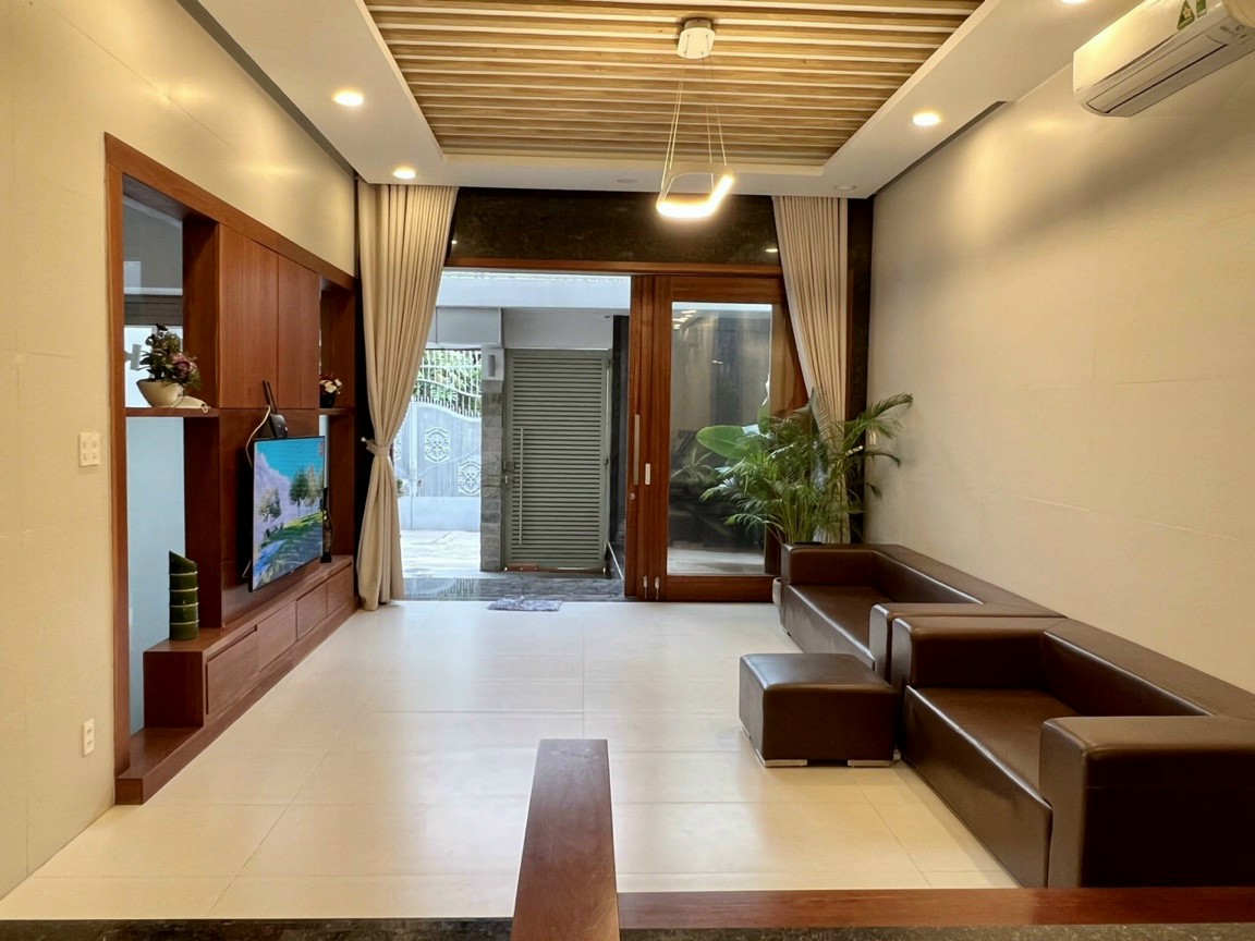 Chính chủ bán Biệt thự Khu VIP Lam Sơn_Nguyễn Văn Đậu P6 Bình Thạnh DT 8x18m 4 tầng Giá 28.5 tỷ