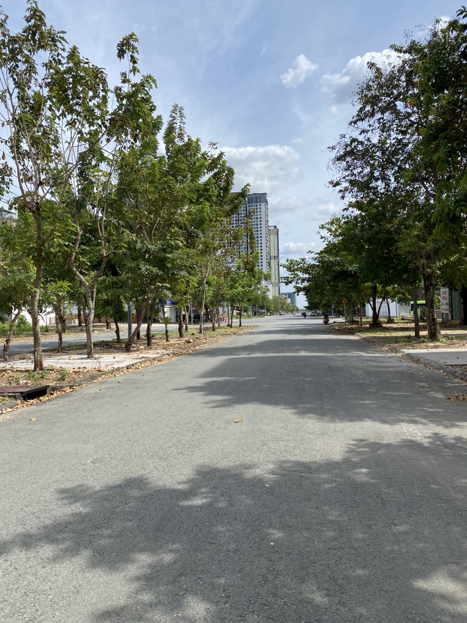 Bán đất mặt đường Trương Văn Bang thế kỷ 21 gần khu hành chính (Q.2)110m2