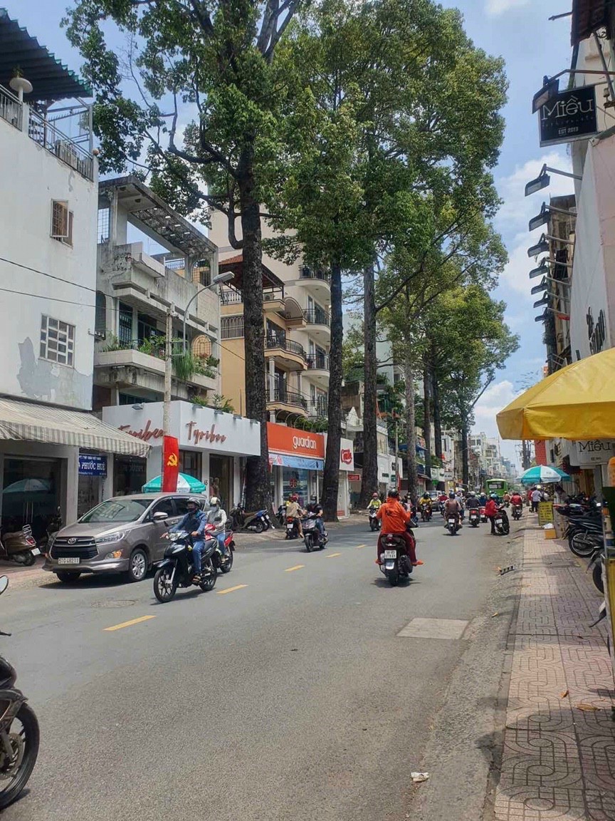 Bán nhà Cù Lao, Quận Phú Nhuận mặt tiền Cù Lao, Phan Xích Long 3 lầu khu kinh doanh - TM sầm uất