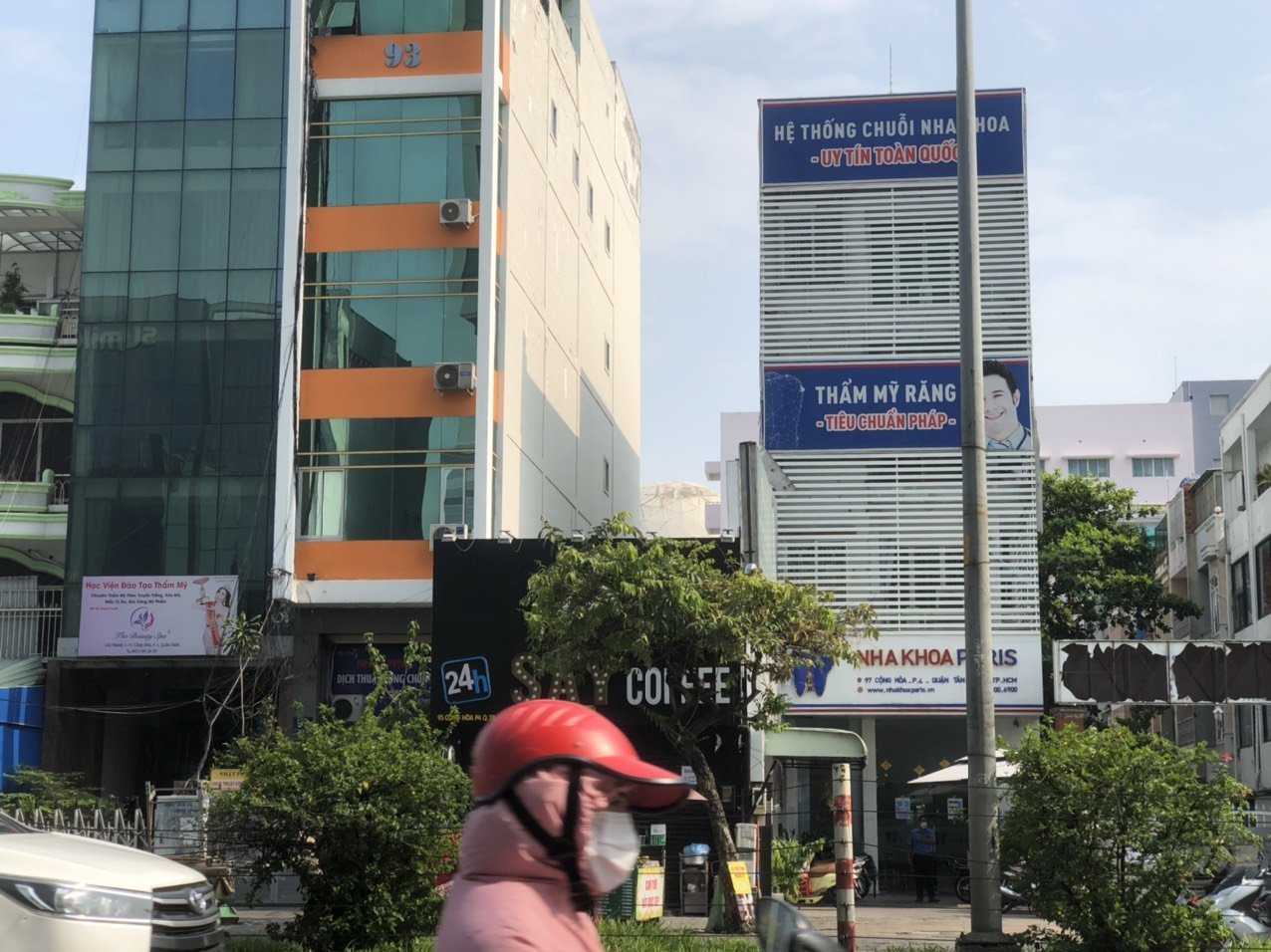 Bán toàn văn phòng 6,5mx18m 5 lầu góc Lam Sơn khu sân bay giá 31 tỷ
