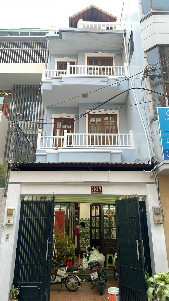 Chính chủ bán gấp mặt tiền đường chính Cao Lỗ phường 4 quận 8. Diện tích 4x20m gồm 4 lầu, giá 18