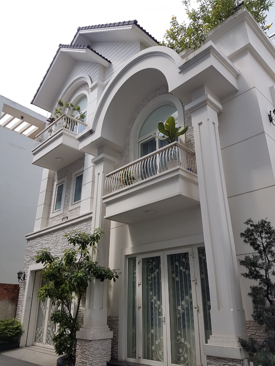 Biệt Thự Mặt Tiền Thành Công, Tân Phú, Nhà 3 lầu ST, 7.7x18.5m, giá 25.5 tỷ TL