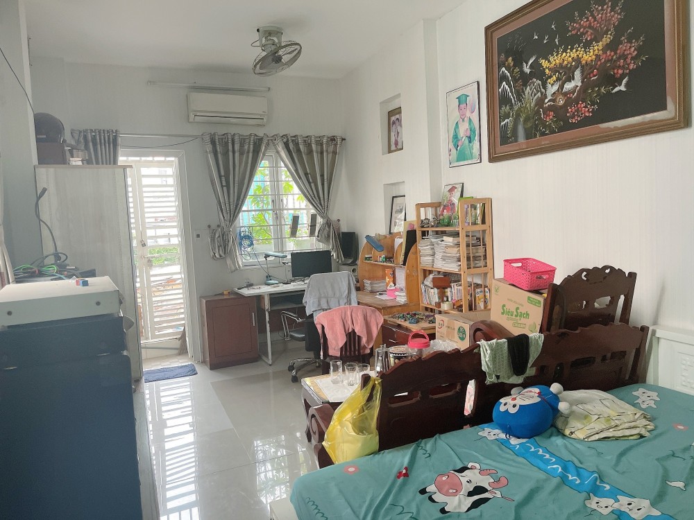 Nhà đẹp 20m ra Nguyễn Thị Thập, Tân Phú Quận 7 - Giá rẻ
