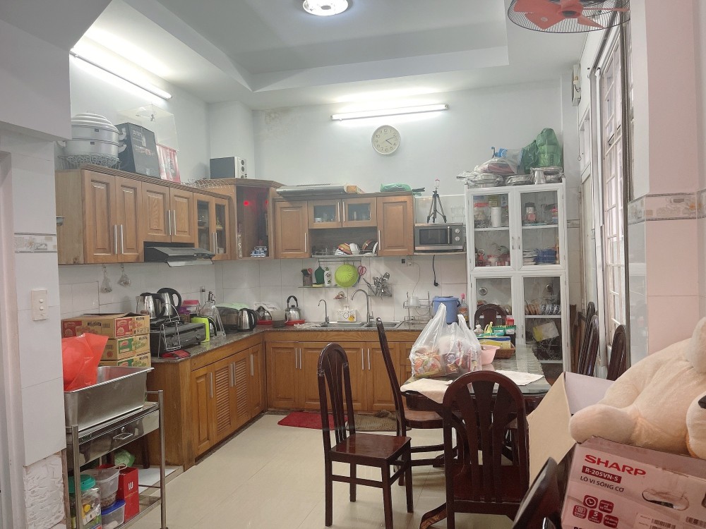 Nhà đẹp 20m ra Nguyễn Thị Thập, Tân Phú Quận 7 - Giá rẻ