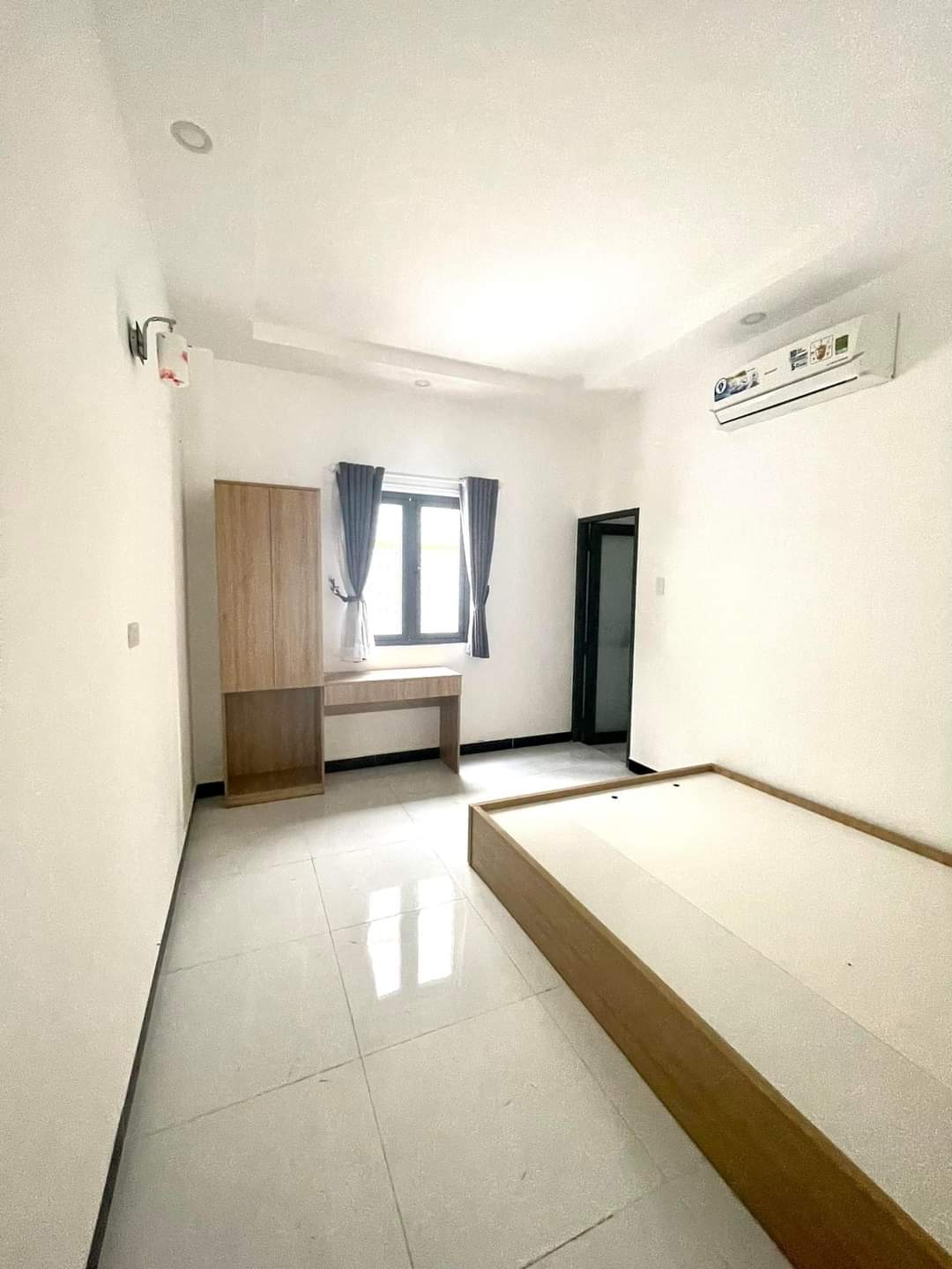 CĂN HỘ DỊCH VỤ MẶT TIỀN ĐƯỜNG SỐ PHẠM HỮU LẦU PHÚ MỸ QUẬN 7 - NHÀ MỚI CÓ THANG MÁY - NỘI THẤT CAO