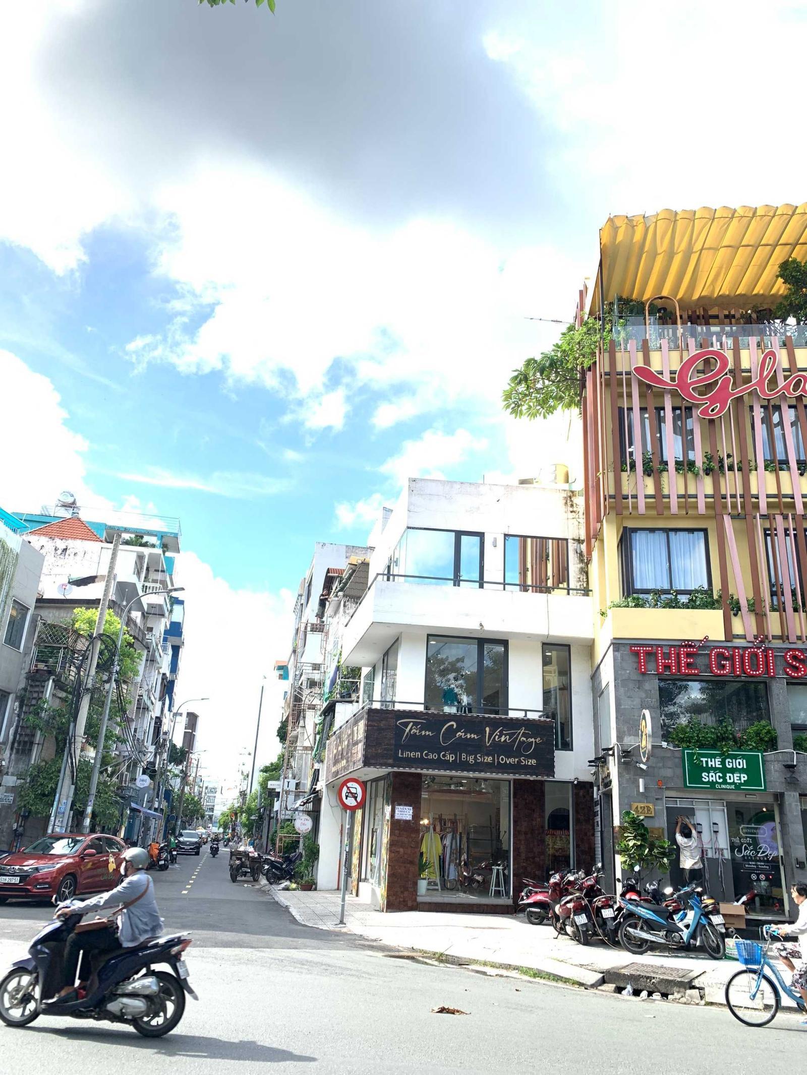 Bán nhà mặt tiền đường Trần Quang Khải, P.Tân Định, quận 1, DT: 5x20m, hầm, 4 lầu, giá chỉ 51 tỷ TL